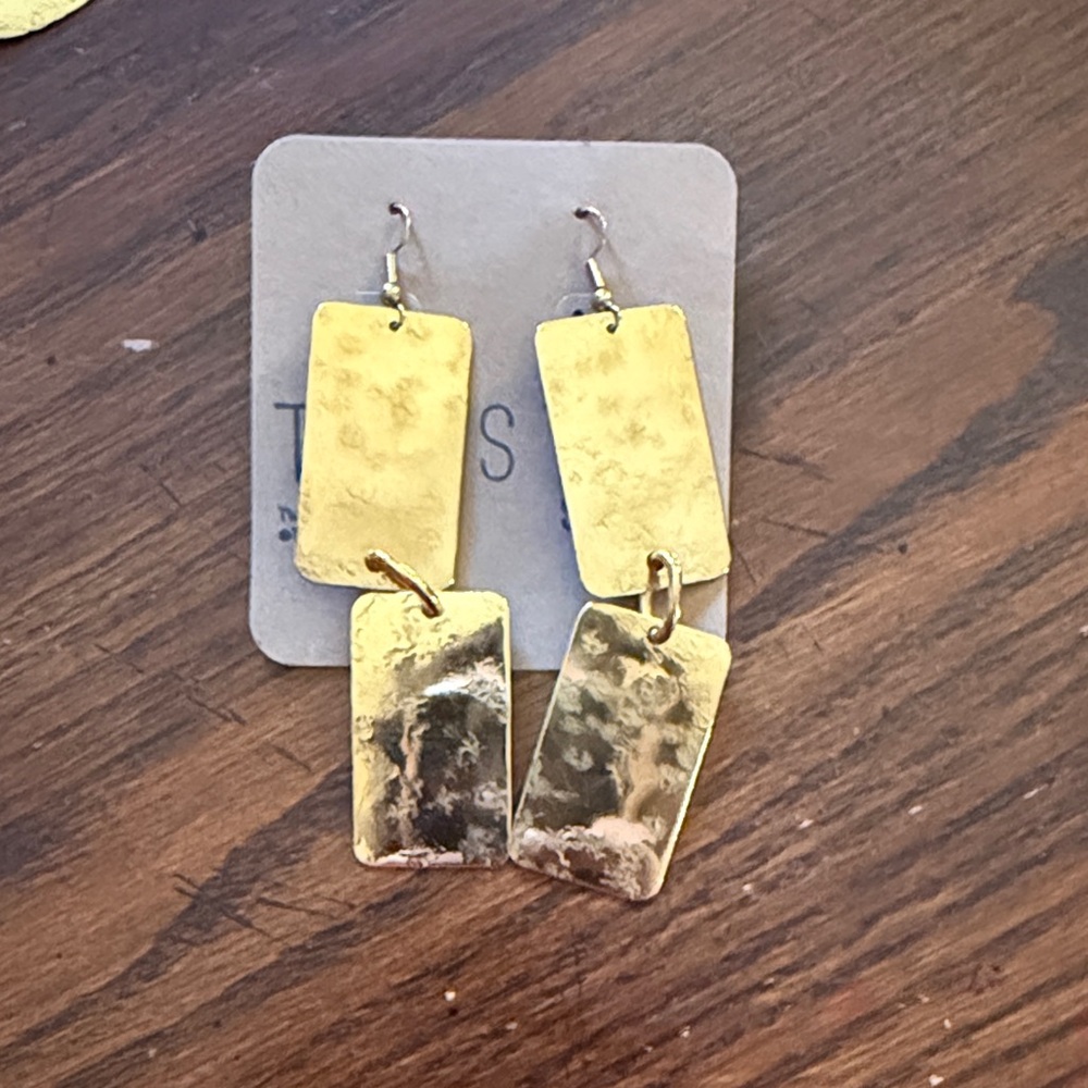 Chic Gold and Silver Geometric Earrings - Picture 4 of 5